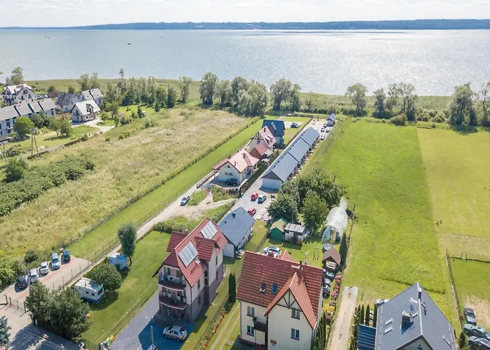 With A Balcony, Garden With Barbecue Apartment Krynica Morska