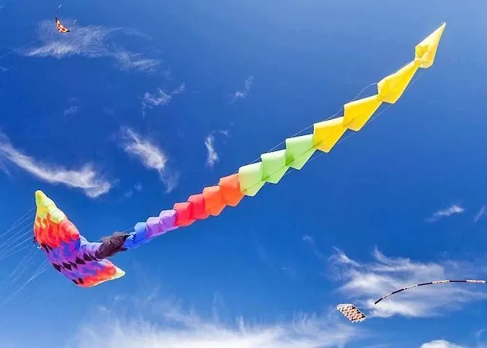 With A Balcony, Garden With Barbecue شقة *